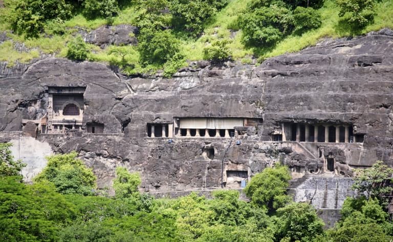 Exploration des grottes d’Ajanta
